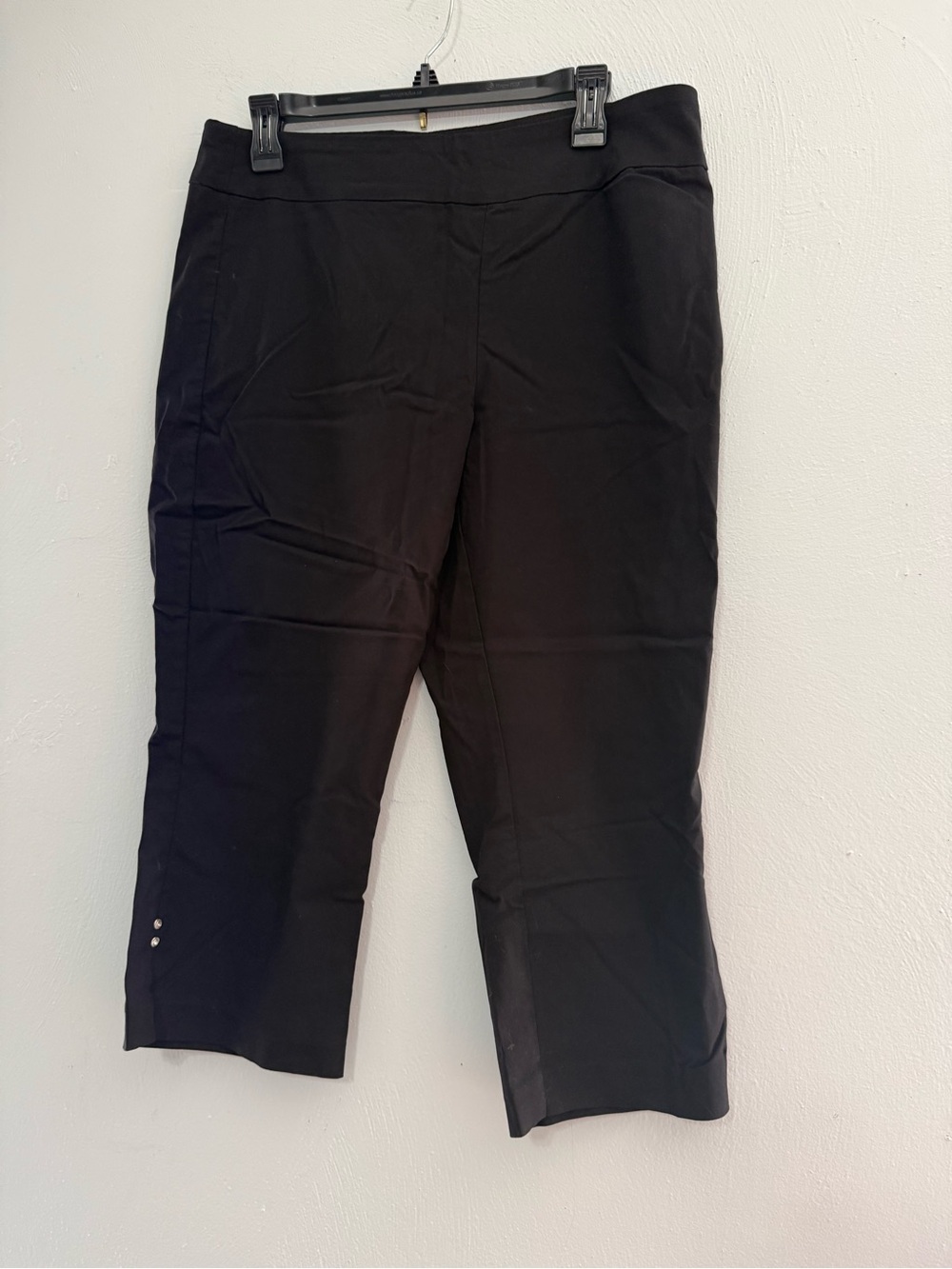 Counterparts Black Stretch Pull On Capris